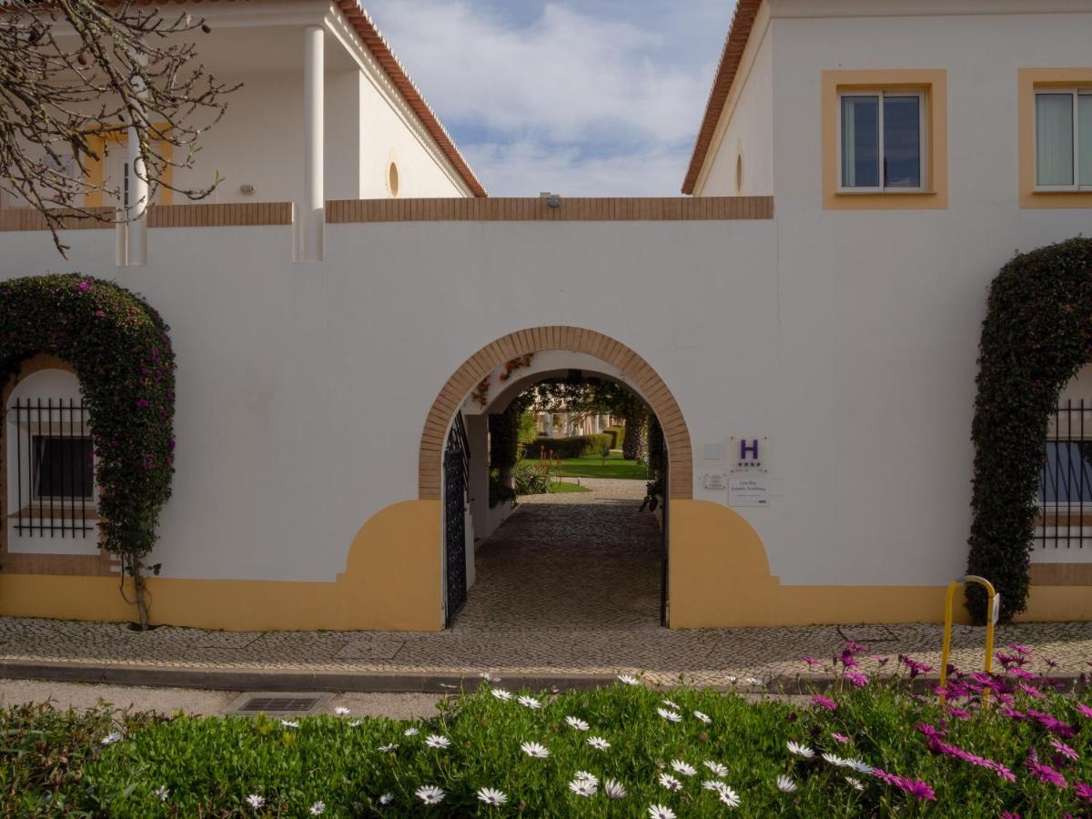 Luz Bay Hotel Exterior photo