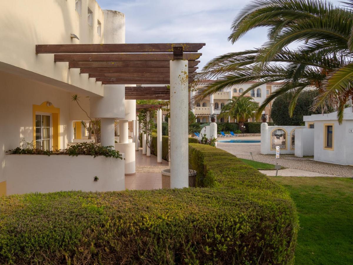 Luz Bay Hotel Exterior photo