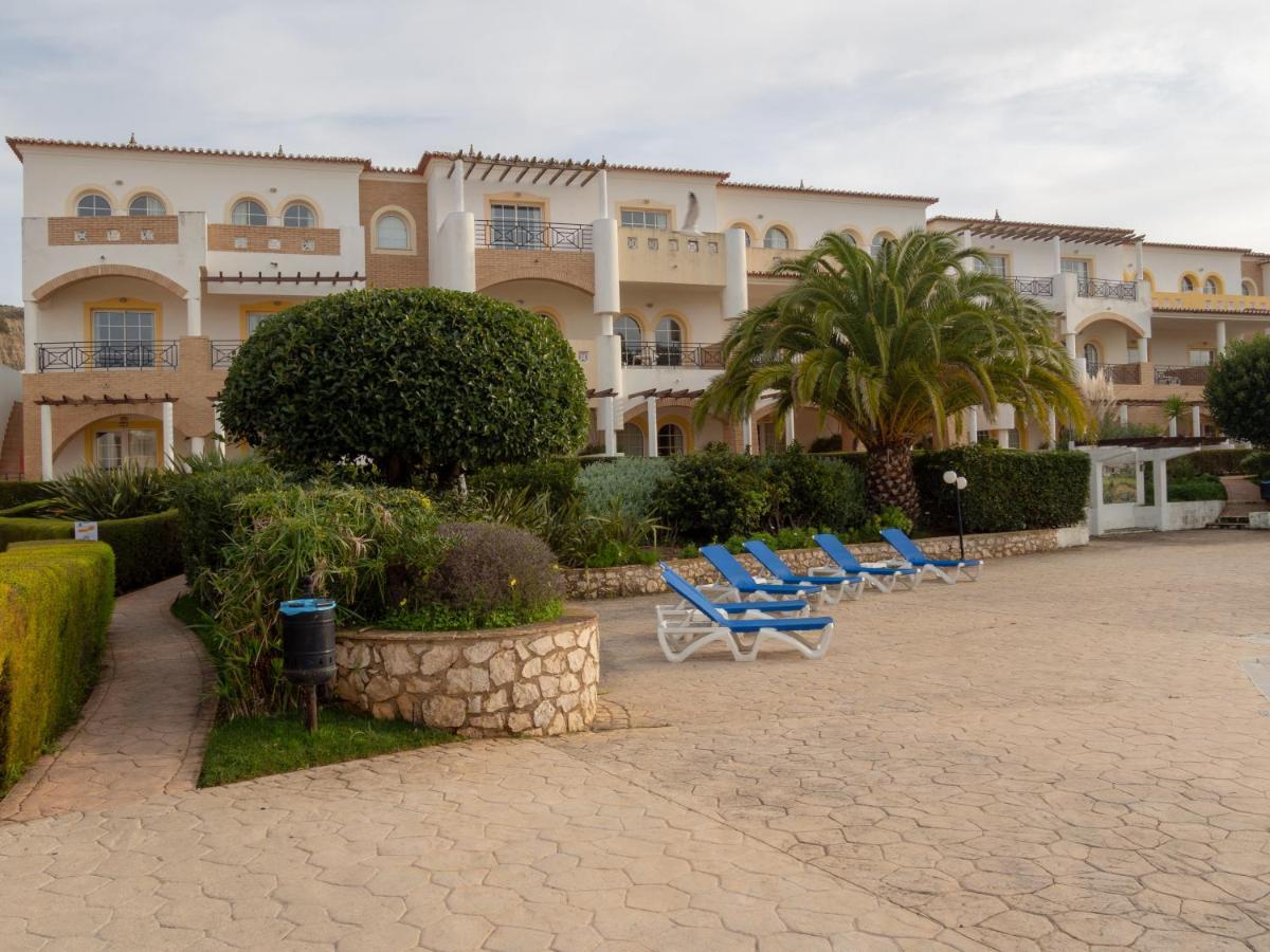 Luz Bay Hotel Exterior photo