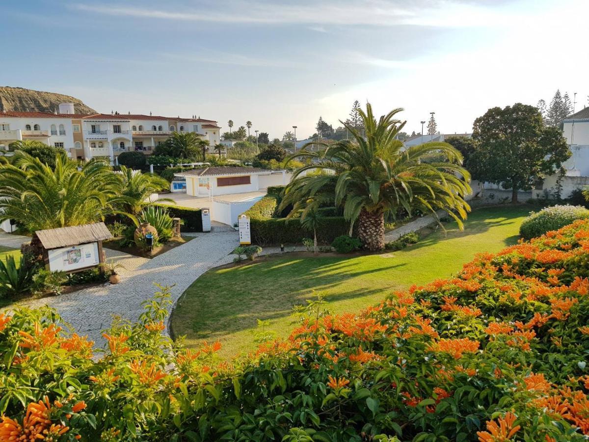 Luz Bay Hotel Exterior photo
