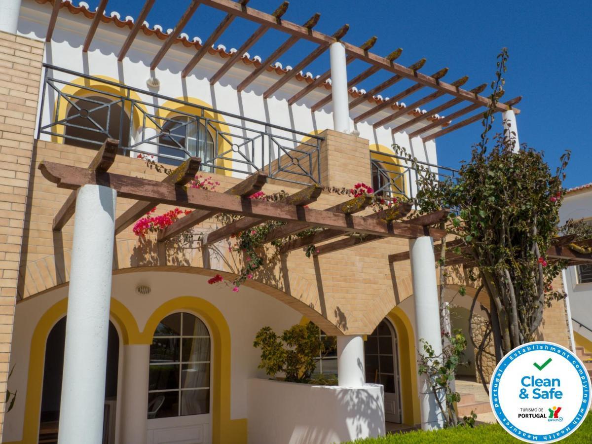 Luz Bay Hotel Exterior photo