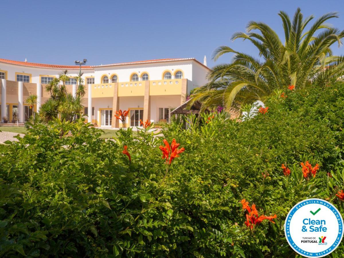 Luz Bay Hotel Exterior photo